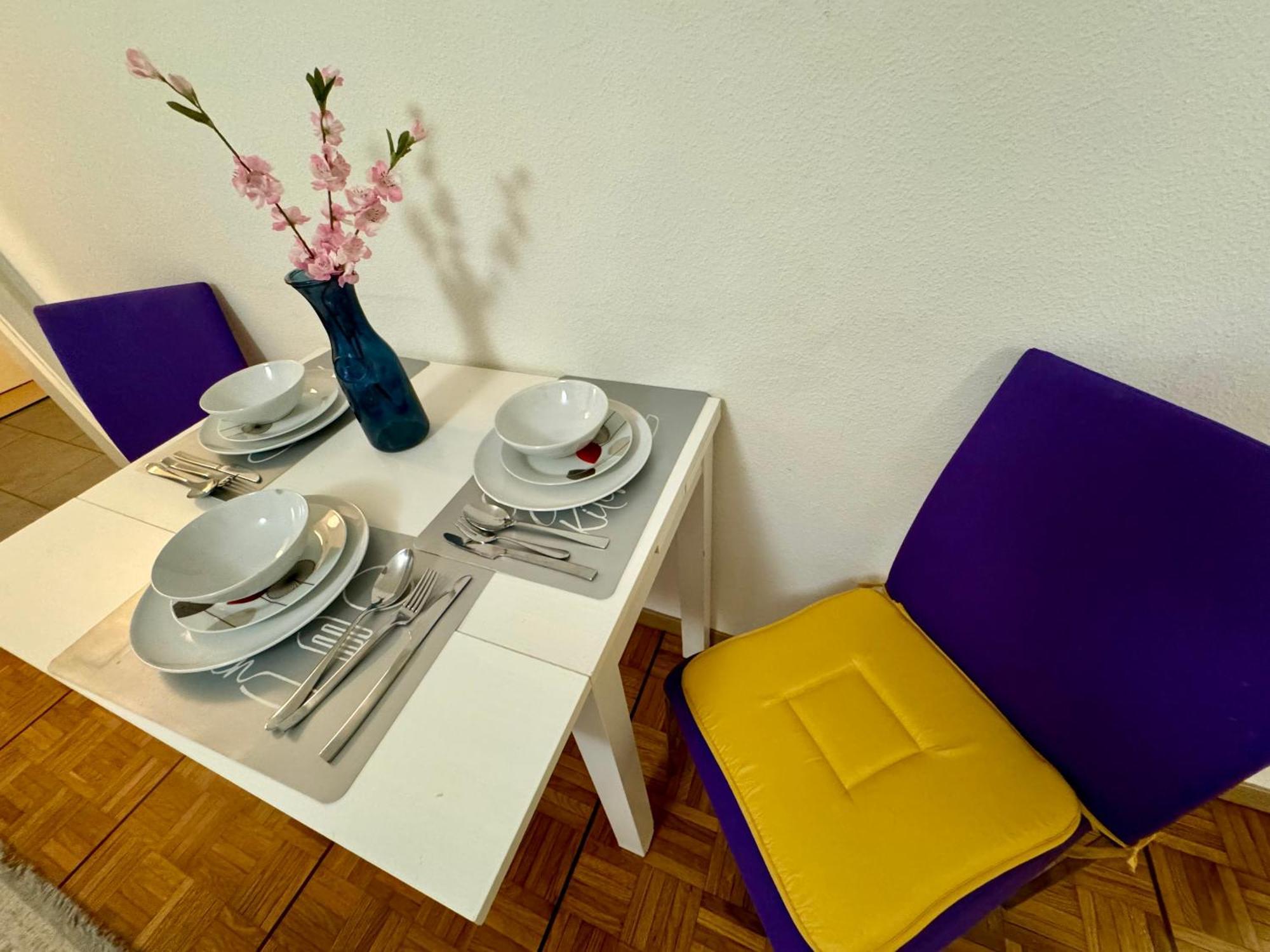 Apartahotel Confort Лозанна Екстер'єр фото