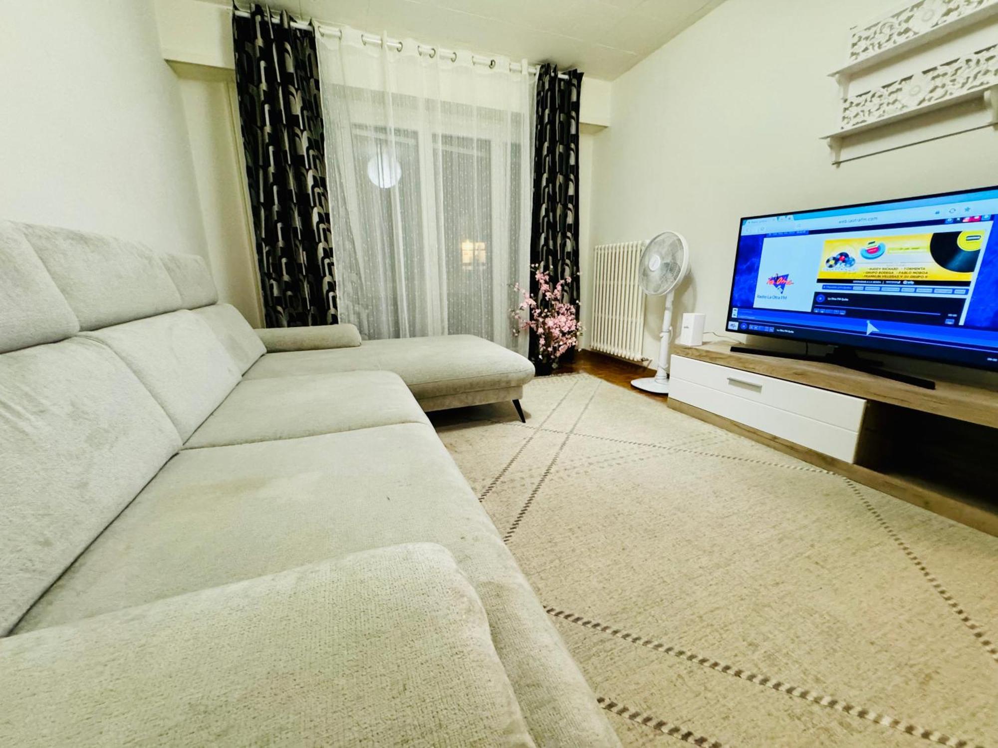 Apartahotel Confort Лозанна Екстер'єр фото